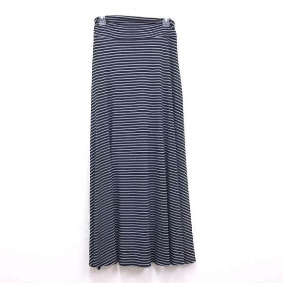 Market & Spruce Dresses & Skirts - 🎁 Market & Spruce Striped Side Slit Maxi Skirt